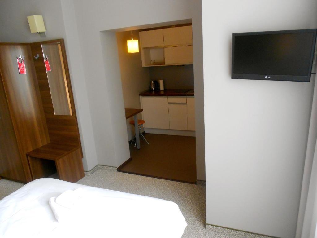 זיילונה גאורה Hotel Srodmiejski חדר תמונה