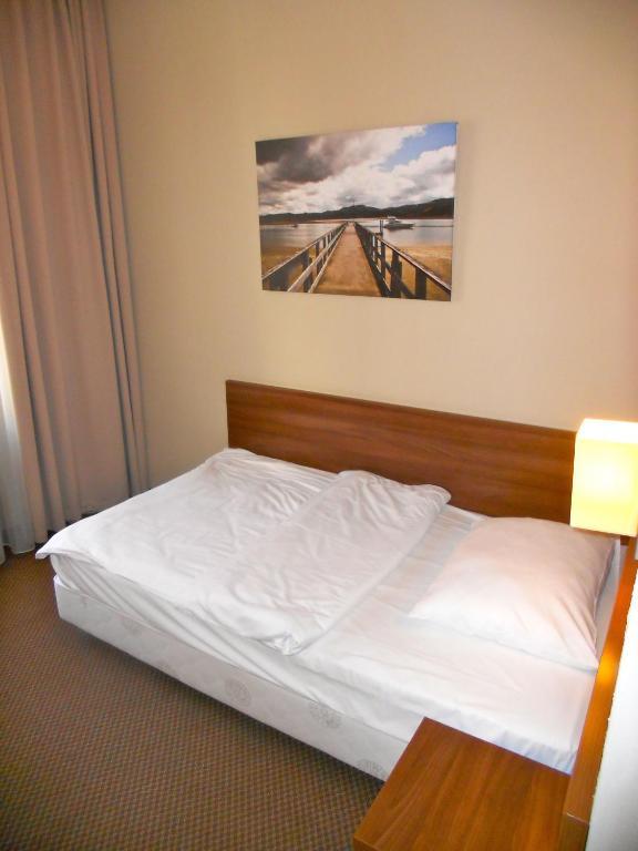 זיילונה גאורה Hotel Srodmiejski חדר תמונה