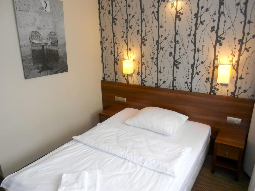 זיילונה גאורה Hotel Srodmiejski חדר תמונה