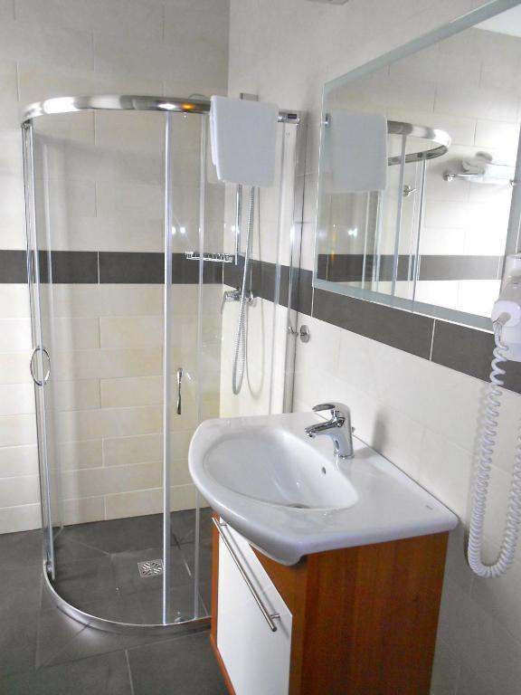 זיילונה גאורה Hotel Srodmiejski חדר תמונה