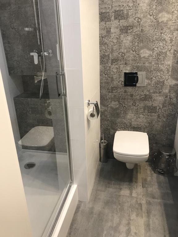 זיילונה גאורה Hotel Srodmiejski מראה חיצוני תמונה